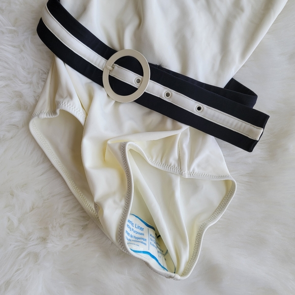 Solid & Striped NWT One Piece - Picture 3 of 4